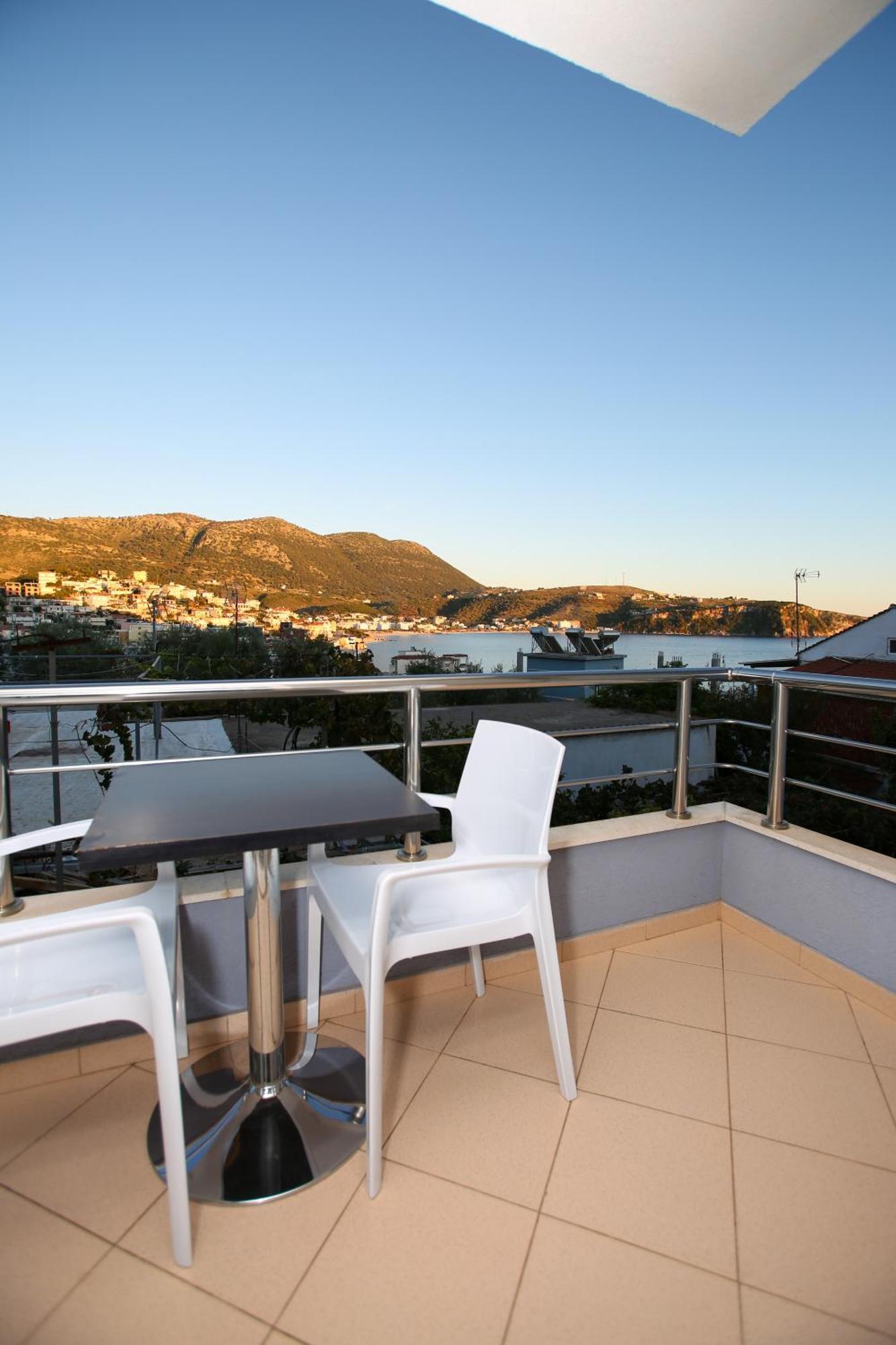 Ionian Seaview Appartement Himare Buitenkant foto